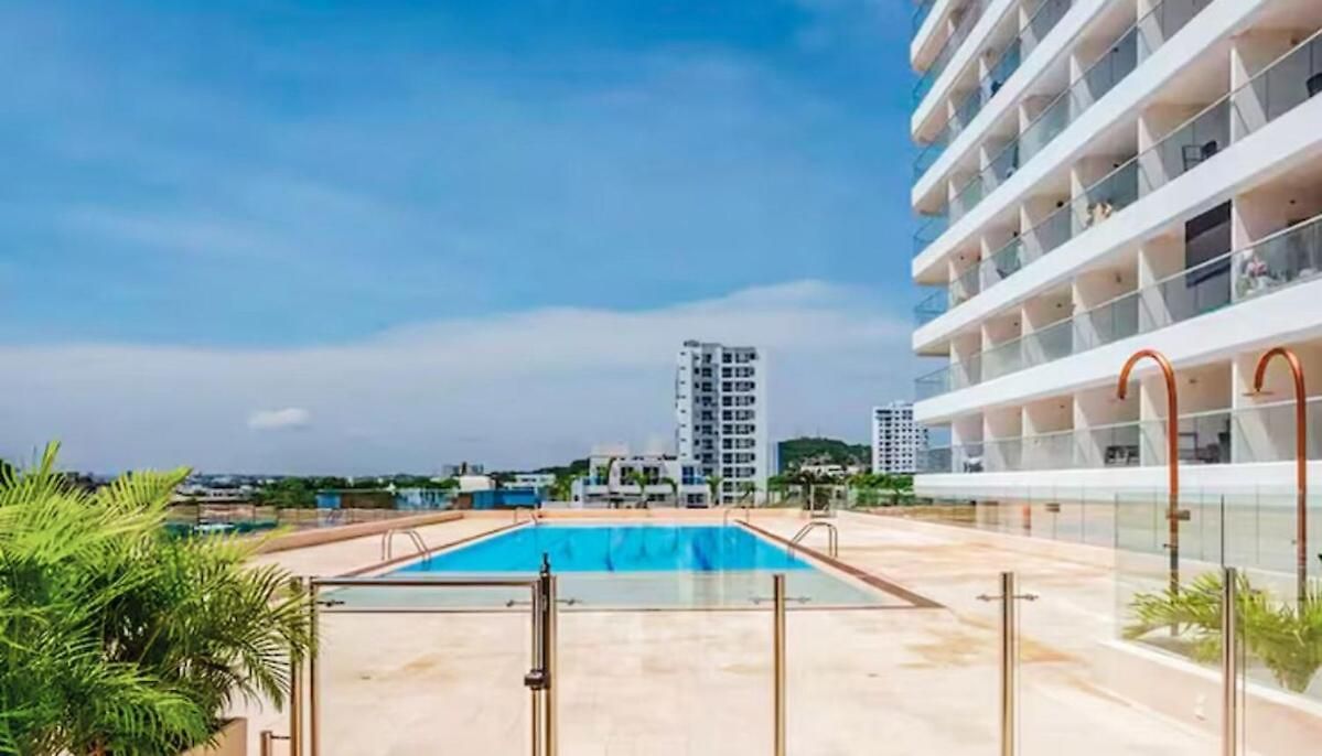 - Sea View - Airport 5 Min Apartamento