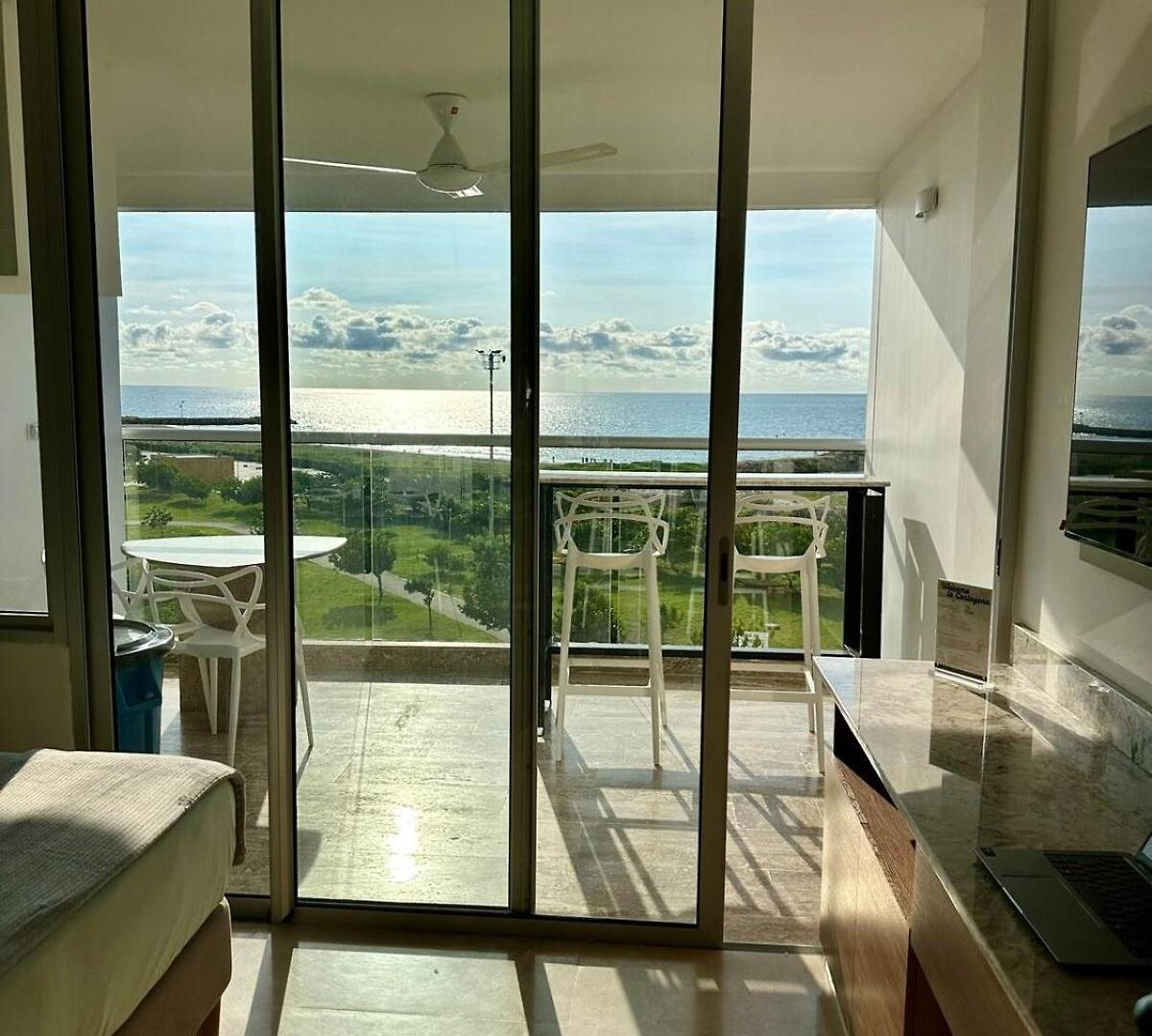 Apartamento - Sea View - Airport 5 Min *