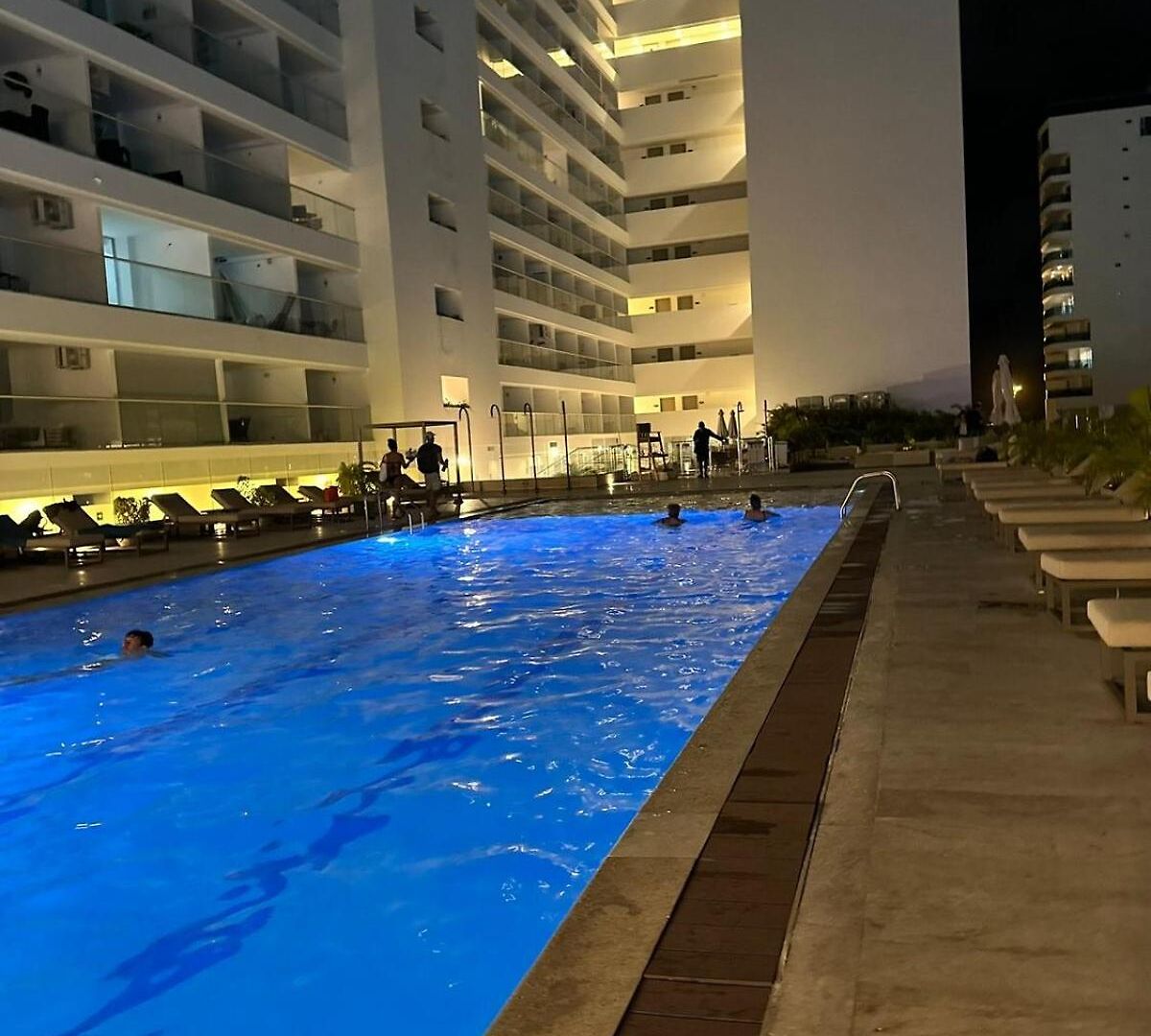 Apartamento - Sea View - Airport 5 Min